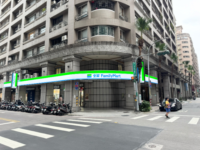 ⭐泰山買房賣屋18甲愛樂方正大四房,新北市泰山區仁義路