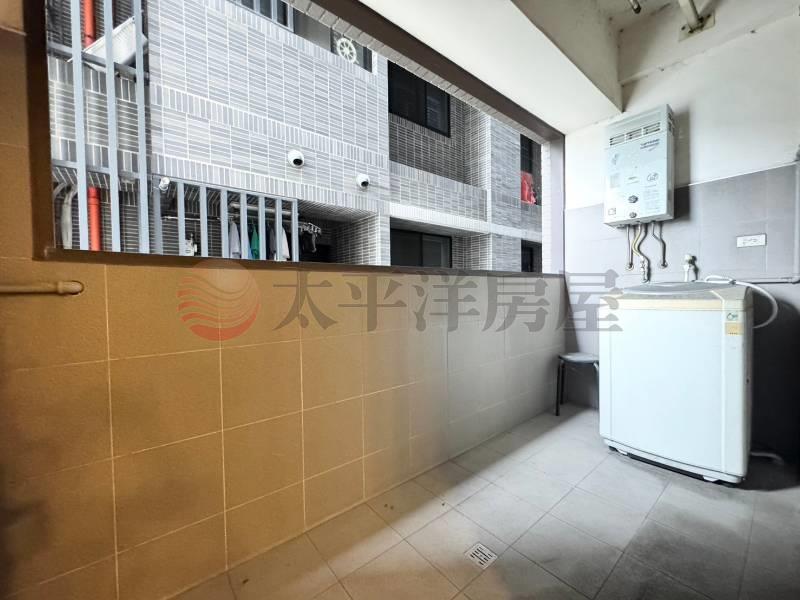 五股買房賣屋全聯旁前後陽台三房車,新北市五股區新城八路