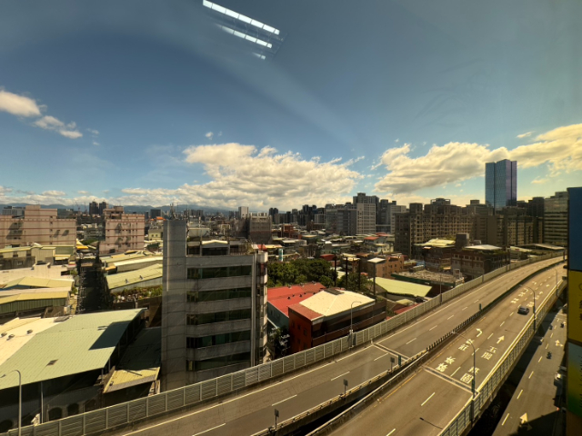 泰山買房賣屋前瞻稀有廠辦雙車位,新北市三重區新北大道二段
