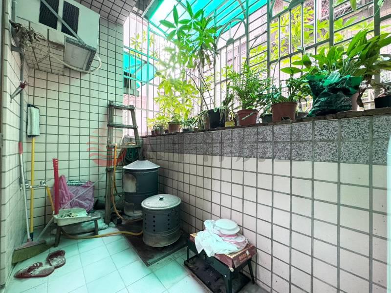 五股買房賣近蘆洲清水灣高樓美宅(工業用),新北市五股區成泰路四段