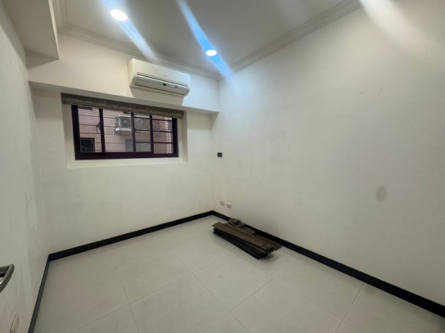 泰山買房賣屋海德堡溫馨居車,新北市泰山區明志路一段