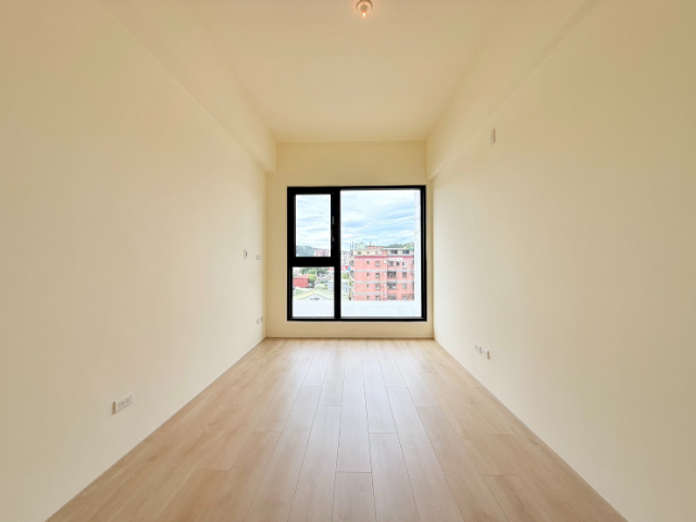 五股買房賣屋全新富總雙主臥三房車,新北市五股區新城一路