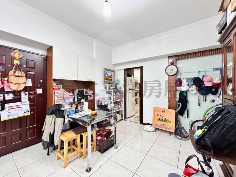 泰山買房賣屋十八甲高樓層採光3房車,新北市泰山區中港西路