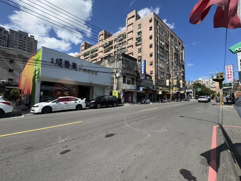 五股買房賣屋成泰面馬路土地,新北市五股區德音段