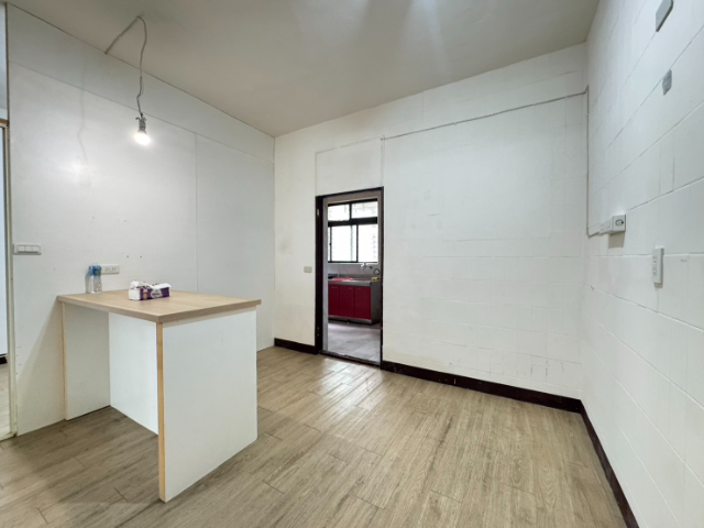 五股買房賣屋運動中心旁美寓,新北市五股區成泰路三段