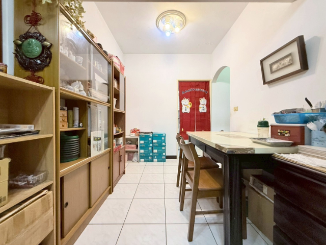 五股買房賣屋低公設方正大三房車,新北市五股區水碓路