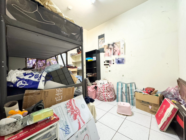 五股買房賣屋6.6%公設電梯三房超大車位,新北市五股區五福路