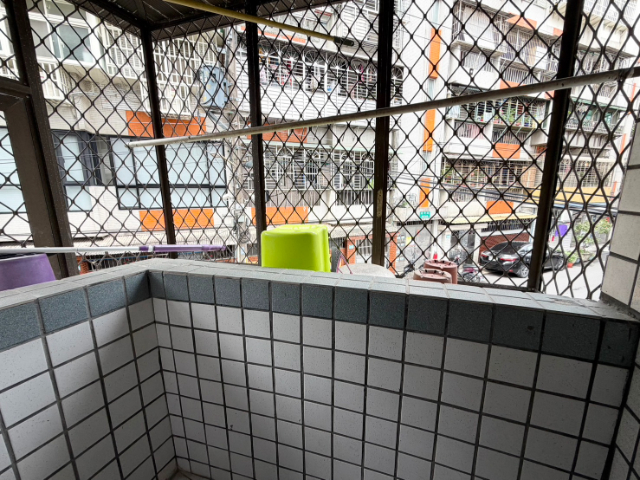 泰山買房賣屋稀有三陽開泰三房車,新北市泰山區辭修路