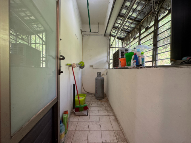 泰山買房賣屋明志國小旁低總價三房,新北市泰山區明志路二段