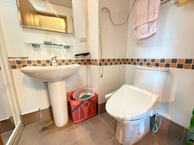 五股買房賣屋稀有美景採光三房車,新北市五股區登林路