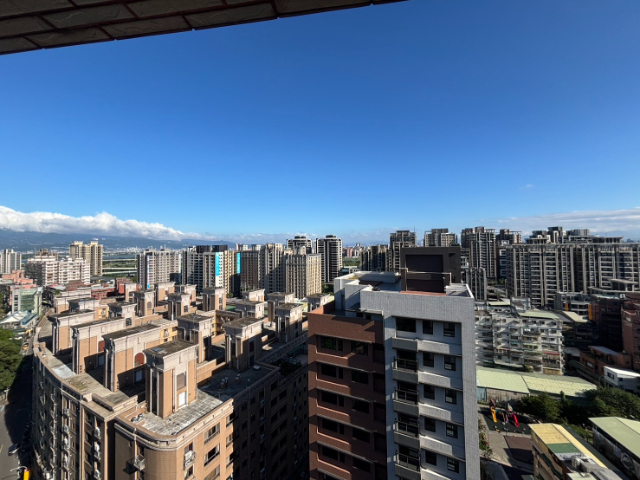 五股買房賣屋稀有樓中樓低總價大四房車,新北市五股區西雲路