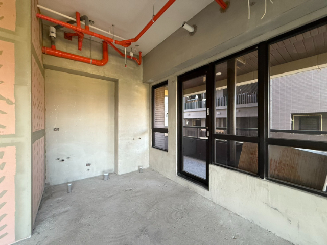 泰山買房賣屋機捷旁商務大空間,新北市泰山區新北大道五段