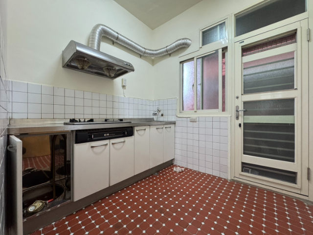 泰山買房賣屋稀有十八甲三房美寓,新北市泰山區泰林路二段