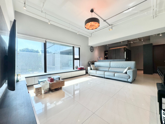 綠意盎然三房車,新北市五股區芳洲一路