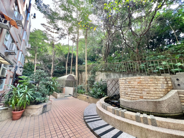 五股買房賣屋稀有麗源珍品邊間四房車,新北市五股區民義路一段