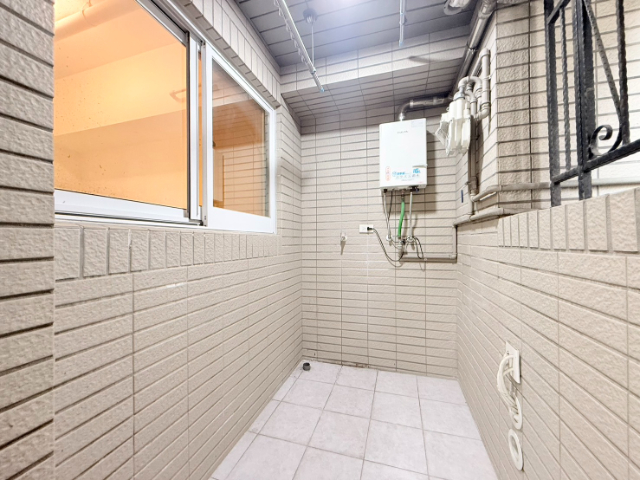 五股買房賣屋蘇黎市．景觀御邸三房車,新北市五股區芳洲八路