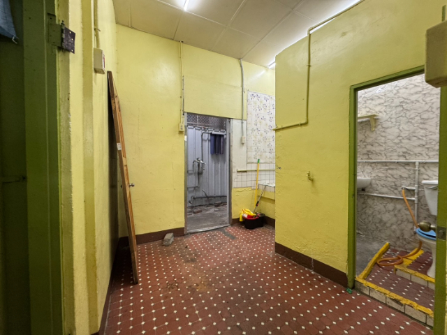 泰山買房賣屋原地退休金雞母,新北市泰山區明志路二段