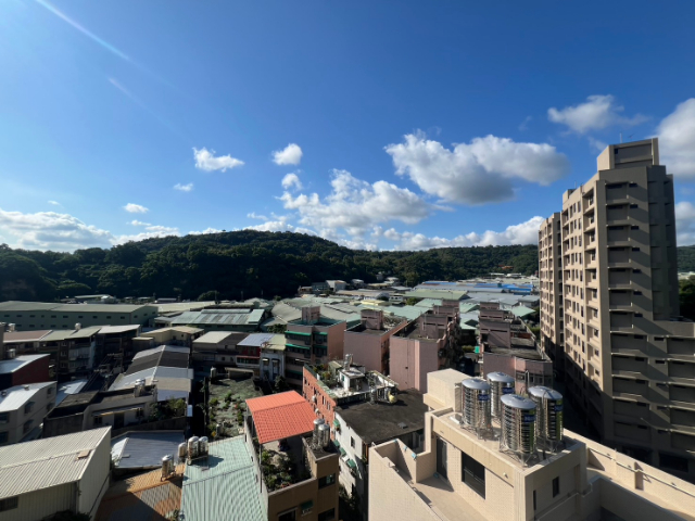 五股買房賣屋漢特綠邸稀有山景邊間三房,新北市五股區凌雲路一段