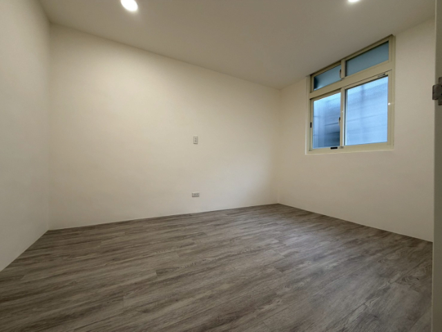 泰山買房賣屋低總價全新裝潢美3房,新北市泰山區明志路二段