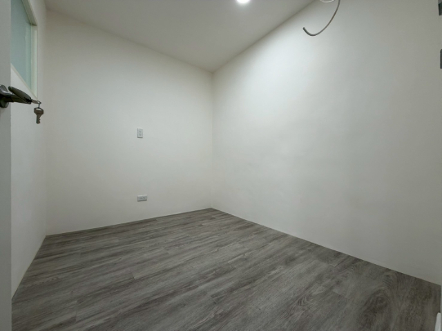 泰山買房賣屋低總價全新裝潢美3房,新北市泰山區明志路二段