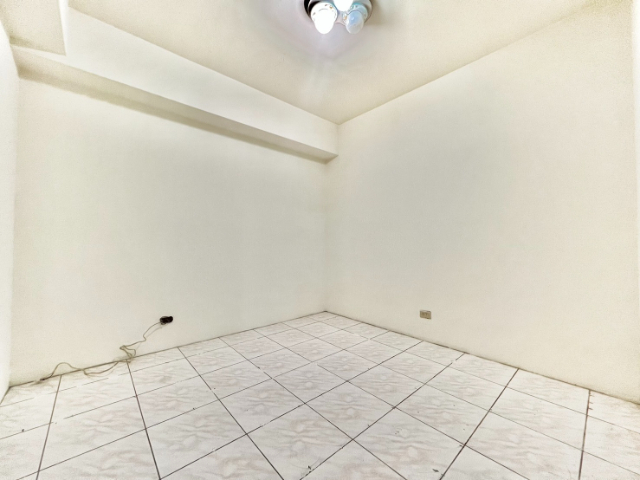 五股買房賣屋溫馨電梯2房首購宅,新北市五股區成泰路一段