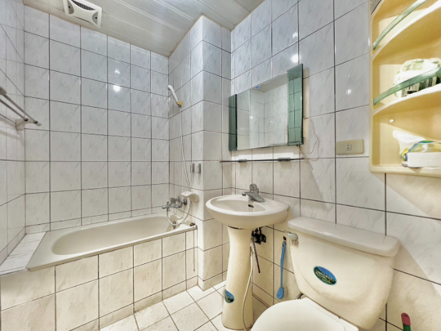 五股買房賣屋溫馨電梯2房首購宅,新北市五股區成泰路一段