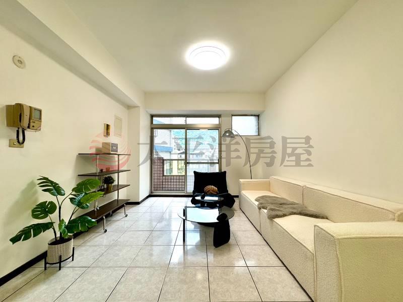 泰山買房賣屋13%低公設前後陽台三房,新北市泰山區泰林路二段