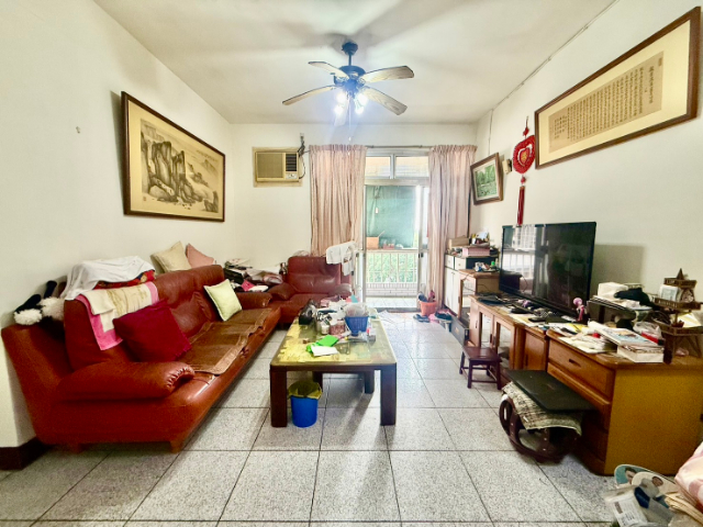 泰山買房賣屋前後陽台採光溫馨美宅,新北市泰山區辭修路