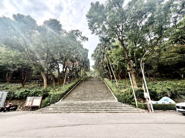 泰山買房賣屋前後陽台採光溫馨美宅,新北市泰山區辭修路