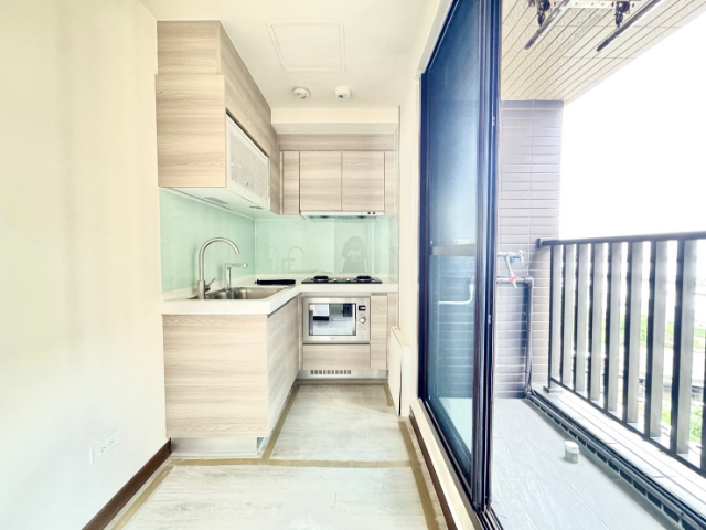 五股買房賣屋快樂王國邊間三房車,新北市五股區成洲五路