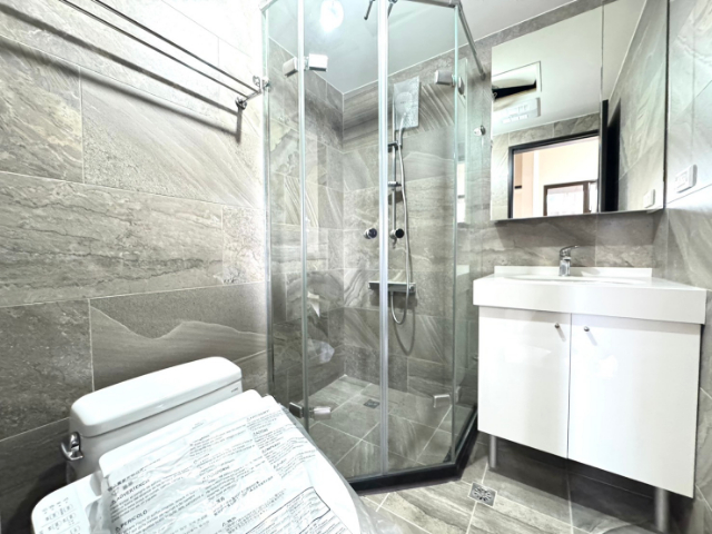 五股買房賣屋快樂王國邊間三房車,新北市五股區成洲五路