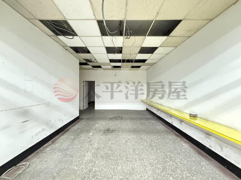 五股買房賣屋臨馬路來財金店面,新北市五股區成泰路一段