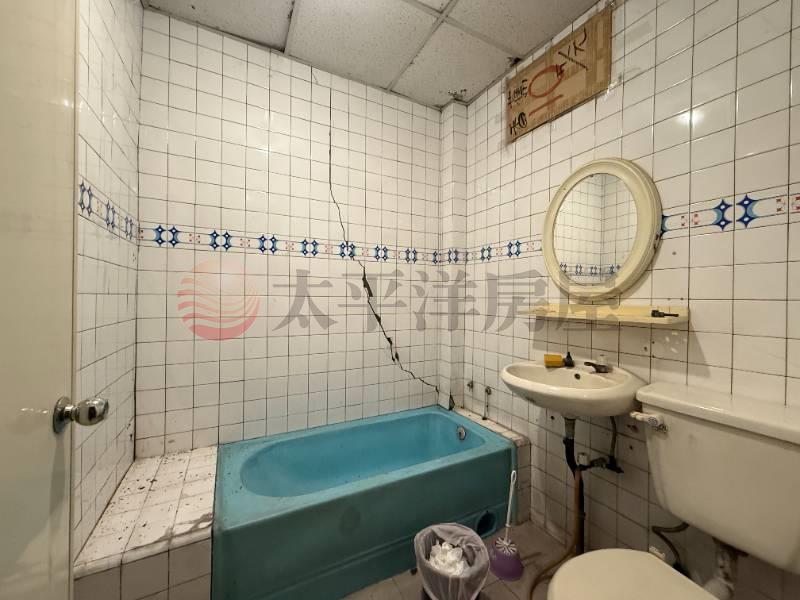 五股買房賣屋臨馬路來財金店面,新北市五股區成泰路一段