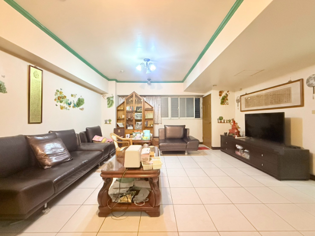 五股買房賣屋新蘆洲大空間電梯五房車,新北市五股區天乙路