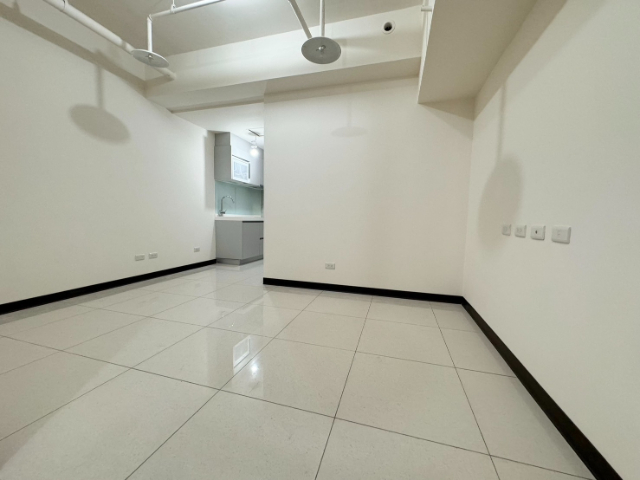 五股買房賣屋伴月灣全新景觀二房車,新北市五股區成洲七路