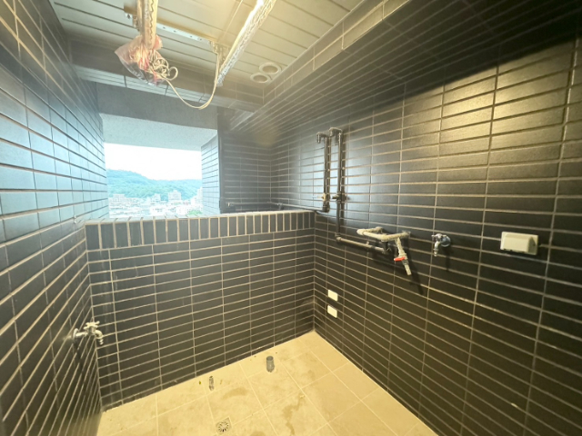 五股買房賣屋伴月灣全新景觀二房車,新北市五股區成洲七路