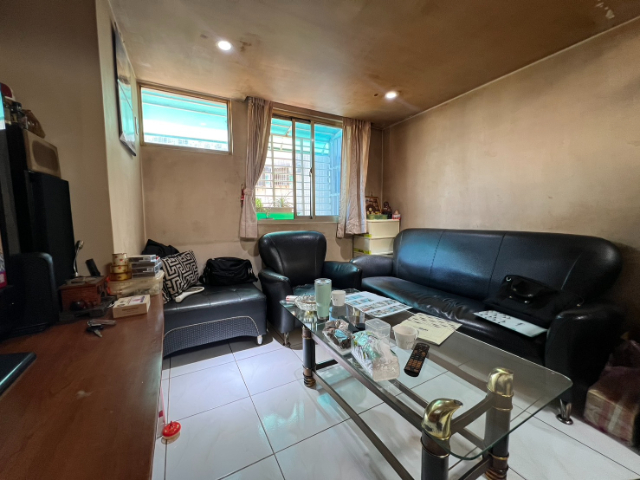 五股買房賣屋低公設稀有釋出三房,新北市五股區成泰路四段