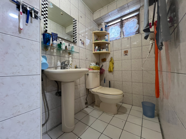 五股買房賣屋低公設稀有釋出三房,新北市五股區成泰路四段