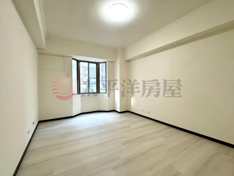 泰山買房賣屋低公設電梯儒林三房車,新北市泰山區明志路一段