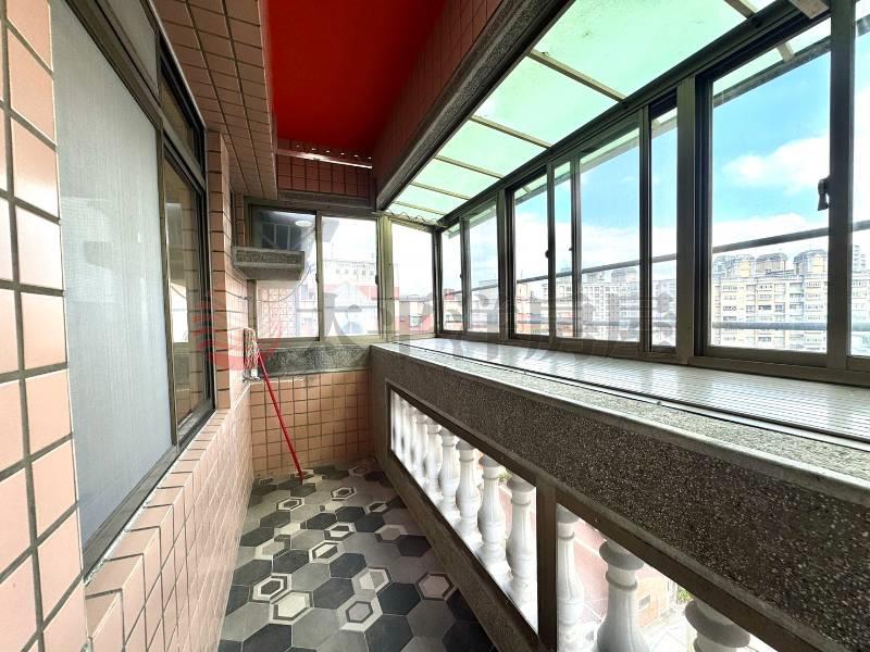 ⭐泰山買房賣屋低公設電梯儒林三房車,新北市泰山區明志路一段