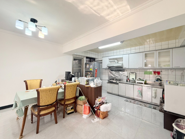 五股買房賣屋總統級豪華大戶,新北市五股區西雲路