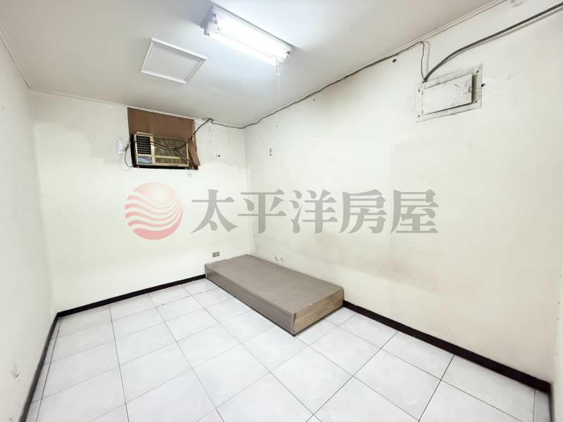 ☀泰山買房賣屋泰林使用大空間1+2金店面,新北市泰山區泰林路二段