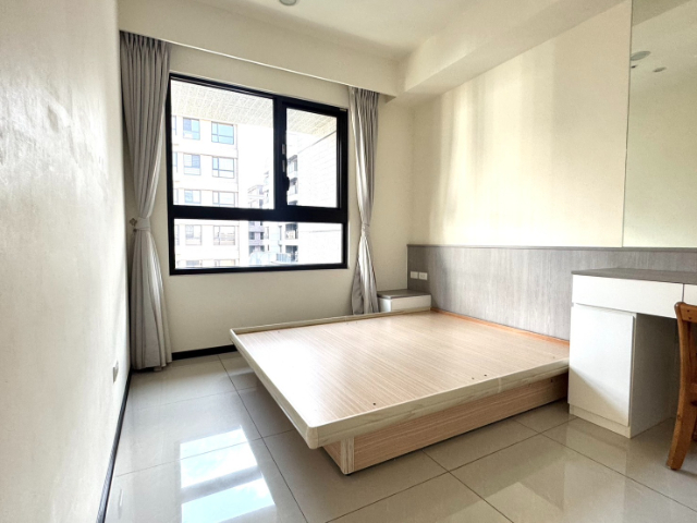 泰山買房賣屋華亞新潤高樓層三房車,桃園市龜山區華亞三路