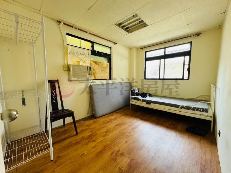 泰山買房賣屋信義安和捷運公寓頂佳屋,台北市大安區敦化南路二段