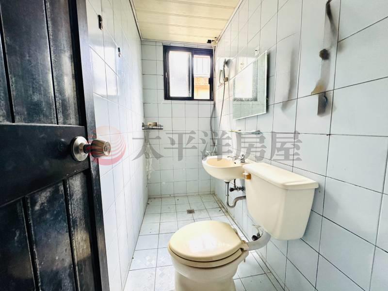 泰山買房賣屋信義安和捷運公寓頂佳屋,台北市大安區敦化南路二段