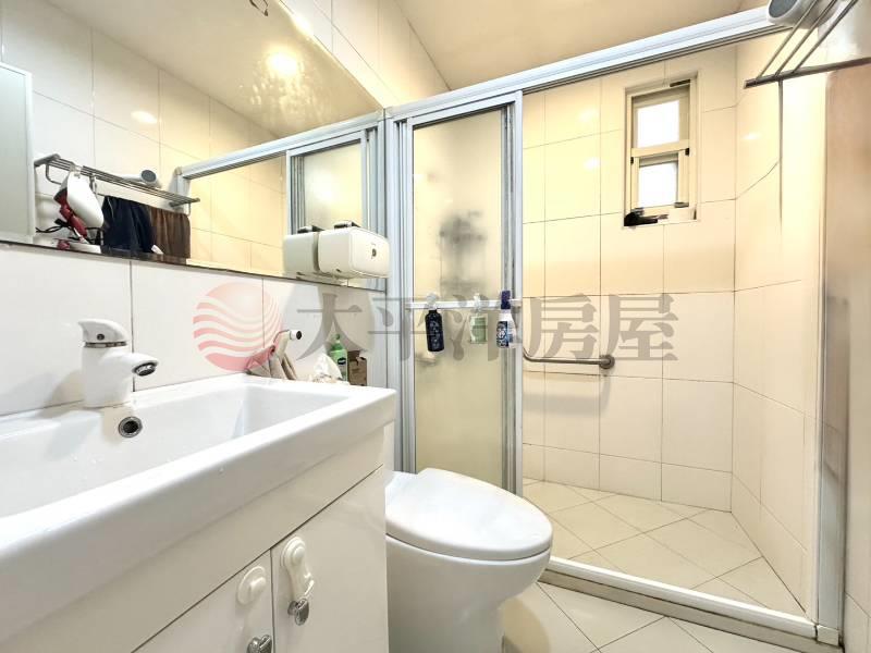 泰山買房賣屋信義安和捷運公寓頂佳屋,台北市大安區敦化南路二段