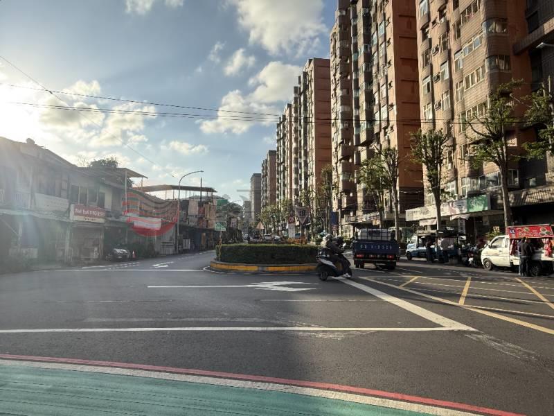 五股買房賣屋自強低總價稀有透天厝,新北市五股區水碓路