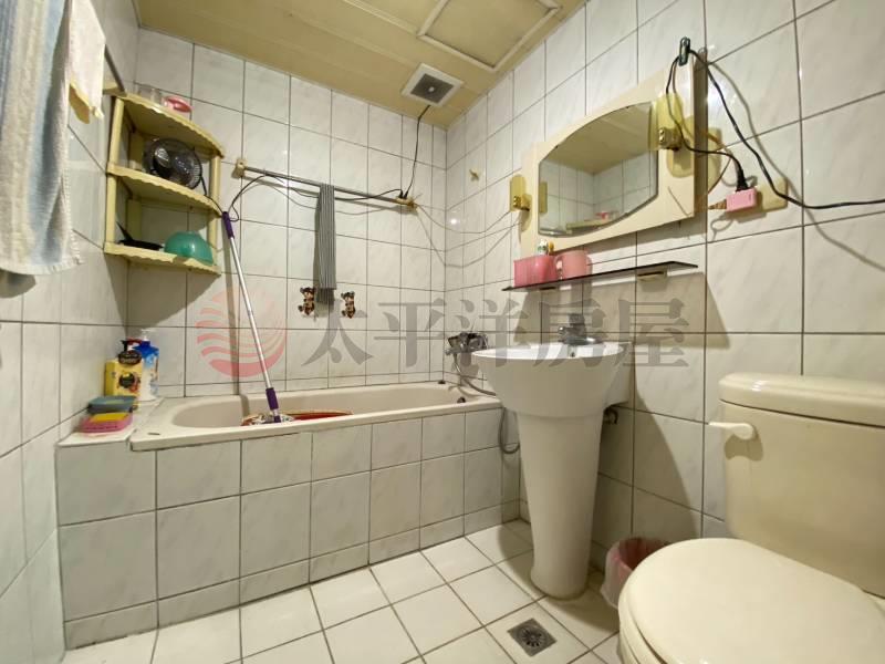 五股買房賣屋低公設御史園方正大三房,新北市五股區御成路