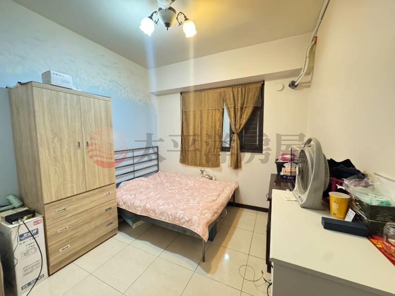 泰山買房賣屋次頂樓學區金典四房車,新北市泰山區明志路二段