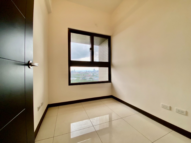 五股買房賣屋五股天空美景三房車,新北市五股區新五路二段